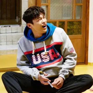 @Jonafzan Shopping king louie whatsapp stickers