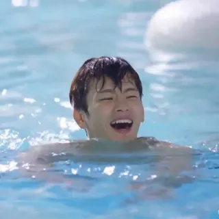 🏊‍♀️ f6e8bc1d 游泳, 泳池, 水, 人, 快乐, 亚洲人 telegram sticker