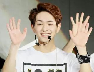 👋 74643b45 男人, 韩国, 歌手, 青少年, 肖像, 娱乐 telegram sticker