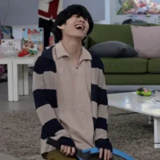 ▪️ af84beb9 hombre, riendo, feliz, persona, casual, interior telegram sticker