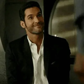 ☺ 87b89dcd Lucifer Morningstar Lucifer acara tv, Lucifer, Tom Ellis, tampan, iblis telegram sticker