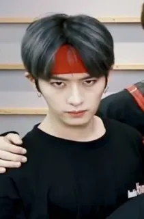 🙄 535caab1 telegram sticker