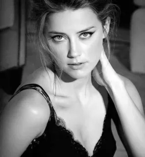 ⚜ 22ee92b4 Amber Heard donna, ritratto, bianco e nero, attrice, celebrità whatsapp sticker