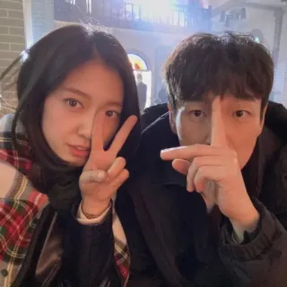 ✌️ 3d85586a Selfie, Znak pokoju, Przyjaciele, Zabawa telegram sticker