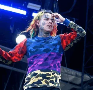 🧑‍🎤 363a7008 6ix9ine rapero, músico, cantante, pelo colorido telegram sticker