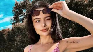 🍷 5d99216c @Trnnchdwm 여자, 선글라스, 갈색 머리, 인물 사진, 미인, 소녀 whatsapp sticker