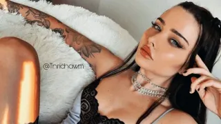 🍷 622bc3e7 @TinrichaWM 여자, 인물사진, 모델, 미인, 사람, 소녀, 글래머 whatsapp sticker