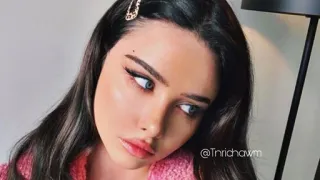 🍷 733db289 @Tnridhawn 여자, 인물, 아름다움, 갈색 머리, 메이크업 whatsapp sticker