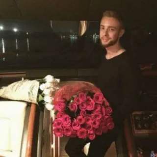 🌟 82c0af83 roses, flowers, man, bouquet, portrait whatsapp sticker