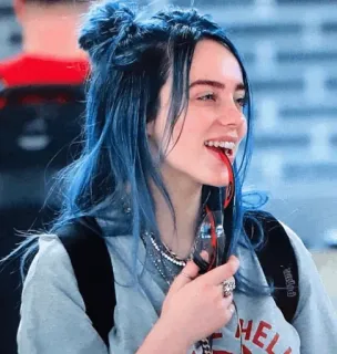 🌊 86eeafa6 Billie Eilish Billie Eilish, penyanyi, selebriti, rambut biru, bintang pop whatsapp sticker