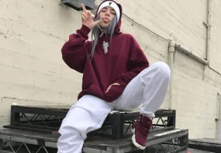 🌊 8706a4cc Billie Eilish Billie Eilish, penyanyi, selebriti, musisi, bintang pop, wanita muda, julurkan lidah whatsapp sticker