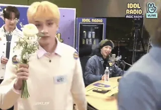 💐 017bfdab whatsapp sticker