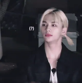 ❓ c96b740d (?) kpop, pergunta, curioso, loira, homem, questionando telegram sticker