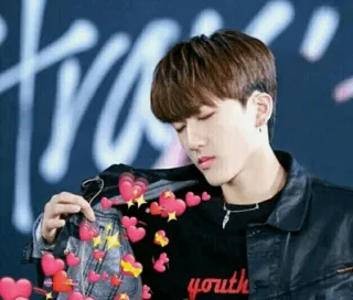 💛 627483d2 kpop, idole, chanteur, coeurs, fan, amour whatsapp sticker