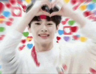 💛 aded0d0c cœur, amour, personne, sourire, mignon, K-pop whatsapp sticker