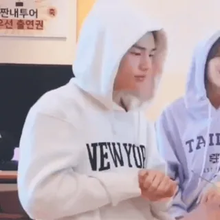 😐 f0431998 NEW YORK hoodie, kleidung, new york whatsapp sticker