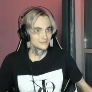 🤷‍♂️ 4b25381b telegram sticker