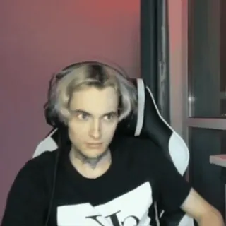 🤨 4f9d13e1 telegram sticker