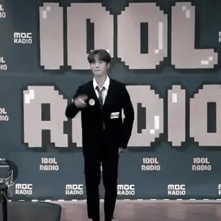 ꒰🚕꒱⁕ lee know⁀➷ @jichulan :: @fStikBot whatsapp stickers