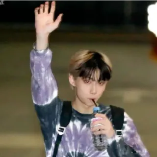 😁 f66fd8b5 telegram sticker