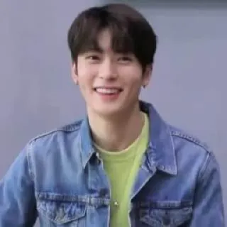 🎮 03a1d1c4 ผู้ชาย, คน, ยิ้ม, สบายๆ, ภาพเหมือน, ร่าเริง telegram sticker