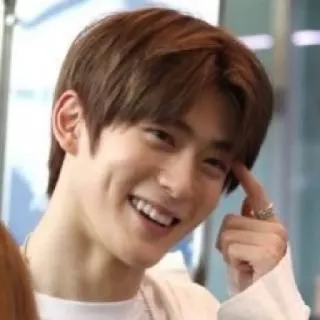 🎮 68506e87 คน, ผู้ชาย, ยิ้ม, ภาพเหมือน, ลักยิ้ม telegram sticker