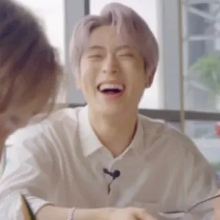 🎮 85647c83 หัวเราะ, ผู้ชาย, มีความสุข, ภาพเหมือน, ในร่ม, ผู้คน telegram sticker