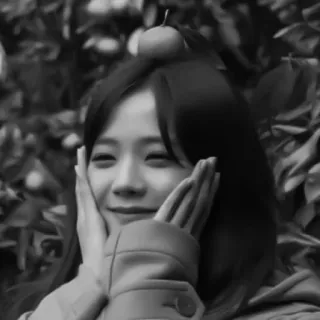 ⚓️ fe138fd5 женщина, оранжевый, портрет, чёрно-белый, девушка telegram sticker