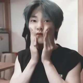 📦 18bf8301 whatsapp sticker