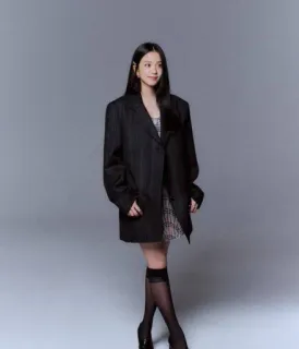 💗 820557c2 ผู้หญิง, แฟชั่น, เสื้อแจ็คเก็ต, เกาหลี, สไตล์, ภาพเหมือน telegram sticker