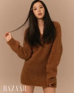 💗 85b01d56 BAZAAR ผู้หญิง, ภาพเหมือน, แฟชั่น, เสื้อสเวตเตอร์, นิตยสาร, BAZAAR telegram sticker