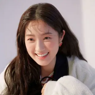 😀 a6378be6 여자, 인물, 미소, 아름다움, 머리, 쾌활한 telegram sticker