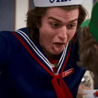 ♠️ 7d422c68 Steve Harrington Stranger Things телешоу, Стив, Харрингтон, Очень странные дела, костюм моряка whatsapp sticker