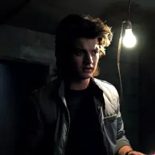 ♠️ 8ea73021 Steve Harrington Stranger Things очень странные дела, сериал, персонаж, 80-е, стив харрингтон whatsapp sticker