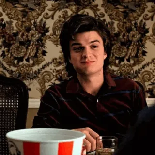 ♠️ 91dc3ec3 Steve Harrington Stranger Things телешоу, Очень странные дела, Netflix, персонаж, Стив Харрингтон, Джо Кири whatsapp sticker