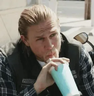 😚 80ea2963 PRESIDENT mężczyzna, picie, kurtka, prezydent, motocykl telegram sticker