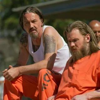 😑 8e51bc0b więzienie, mężczyźni, pomarańczowy kombinezon, więźniowie telegram sticker