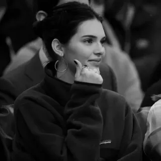 🤍 5c660f67 คน, ผู้หญิง, ภาพเหมือน, ขาวดำ, ต่างหู telegram sticker