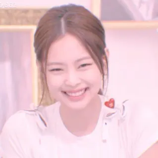 💘 e94aaaad Jennie Kim kpop, jennie, blackpink, idol k-pop, piosenkarka, uśmiech telegram sticker