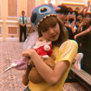 🦢 505f88b9 Lisa orang, selebriti, wanita, topi, boneka telegram sticker