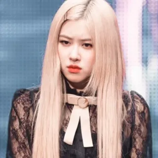 🐰 534d6f1b 女性, ブロンド, ポートレート, 歌手, ファッション, メイク telegram sticker