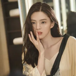 🤍 cb650041 woman, portrait, face, beauty, hair, model telegram sticker