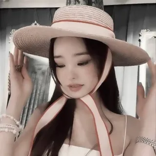 🕰 3a470db7 女人, 帽子, 肖像, 女孩, 时尚, 美丽 telegram sticker