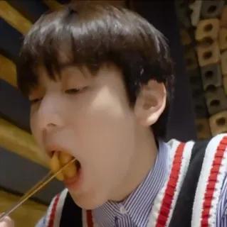 🦈 658b52a7 Essen, Lebensmittel, Person, Essstäbchen, Snack telegram sticker