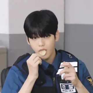 🦈 d69de003 경찰
POLICE Polizist, Koreanische Polizei, Uniform, Polizei, Sicherheit telegram sticker