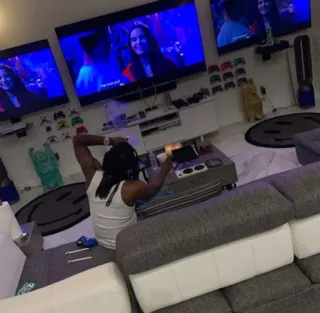 😴 2f4d00cc telegram sticker