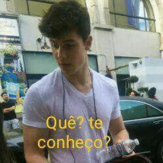 🤔 7e1e9fa6 Quê? te conheço? man, bottle, street, question, expression telegram sticker