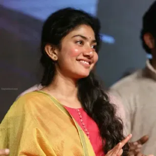 🥰 29f85565 ผู้หญิง, อินเดีย, ยิ้ม, นักแสดง, แบบดั้งเดิม telegram sticker