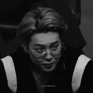 🔝 68e6796c NEVERMIND 3 pessoa, homem, retrato, óculos de sol, moda, estilo telegram sticker