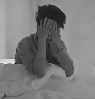 🎞 b9f8e863 pessoa, cama, sono, triste, chateado, melancolia telegram sticker